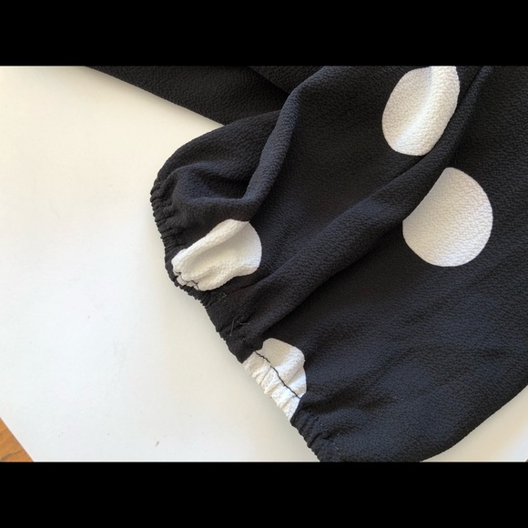 Le Lis Polka Dot Blouse - Picture 5 of 5
